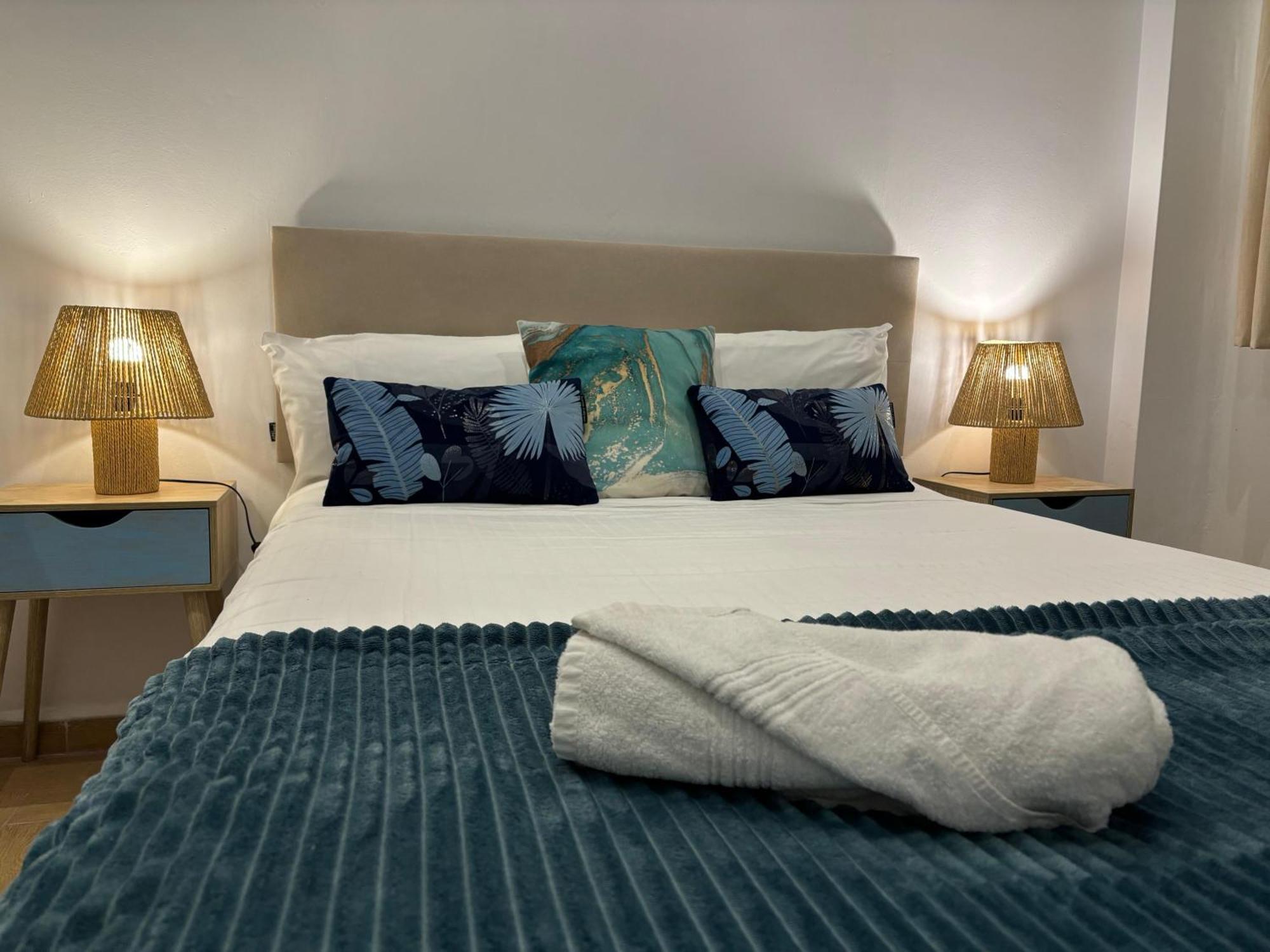 Port House, Paseo Maritimo,A Un Minuto Playa Appartement Fuengirola Buitenkant foto